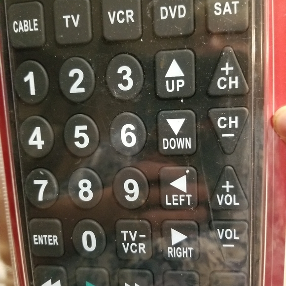 New Super-sized TV remote - Picture 8 of 13